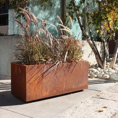 Rusty Planter Garden Decoration Flower Pot